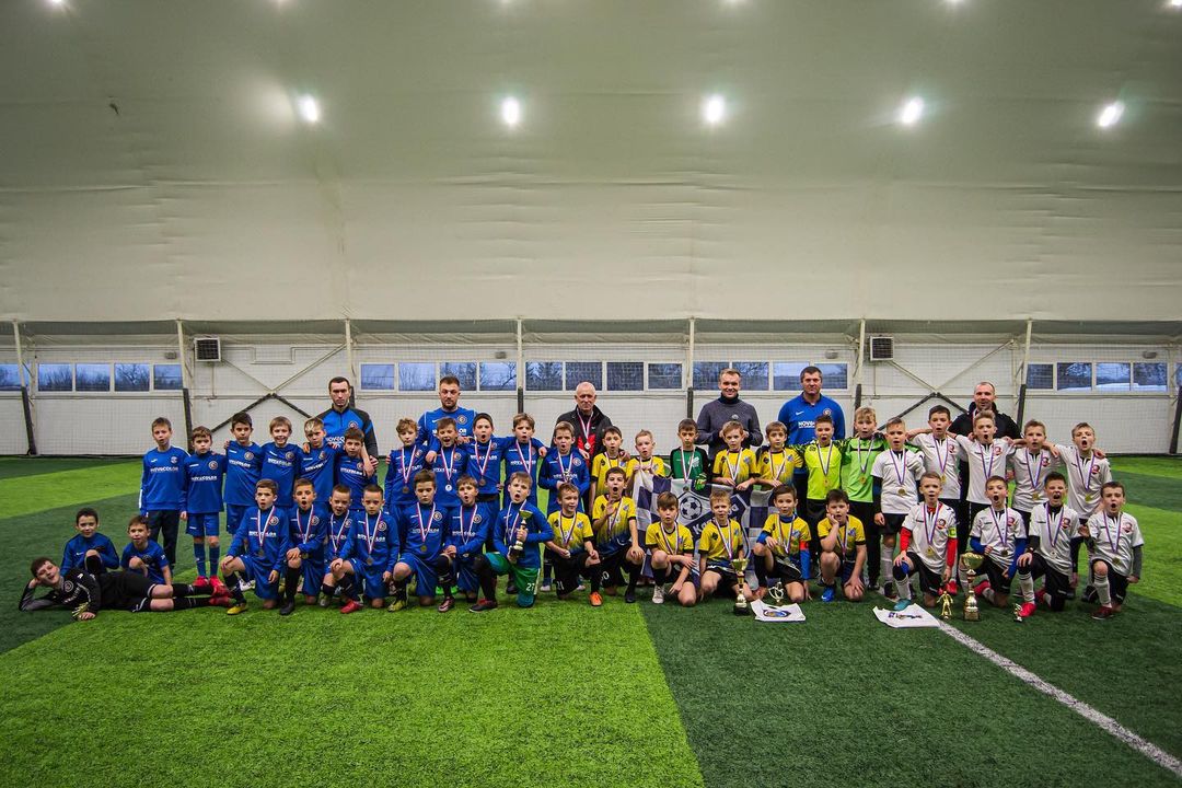 В манеже «Новоколор» состоялся турнир по футболу
