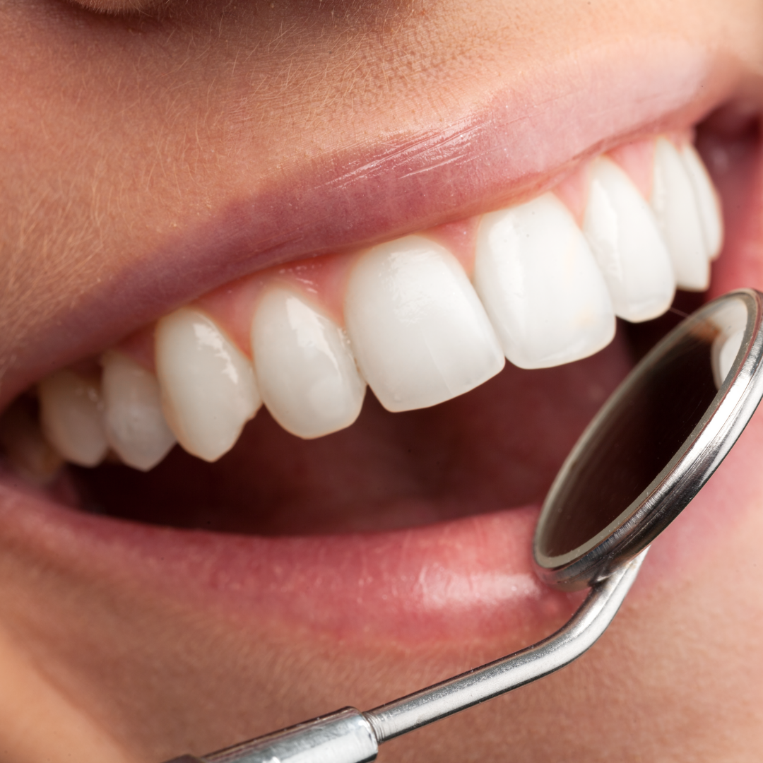 Стоматологический центр «Стоматолог и Я» приглашает вас на лечение зубов