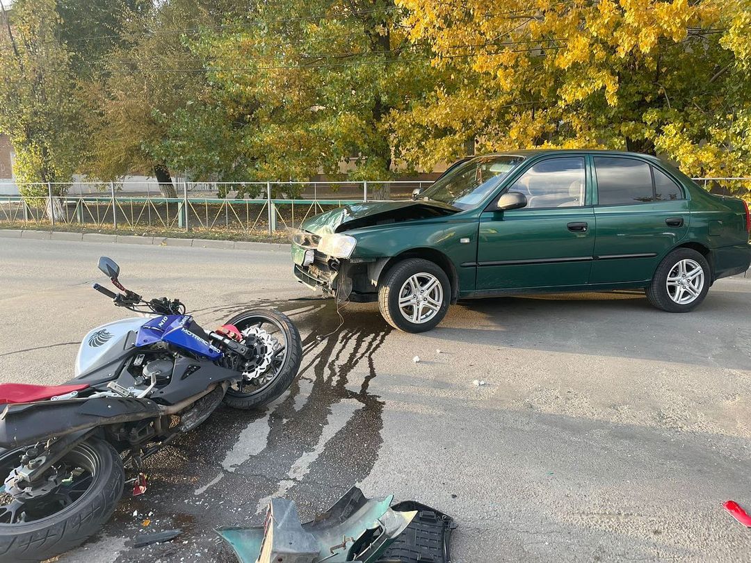В ДТП в Лиховском пострадал несовершеннолетний мотоциклист