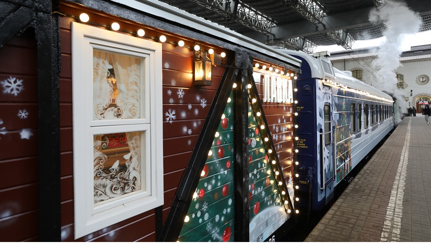 Дед Мороз отправится в путешествие на поезде по городам России