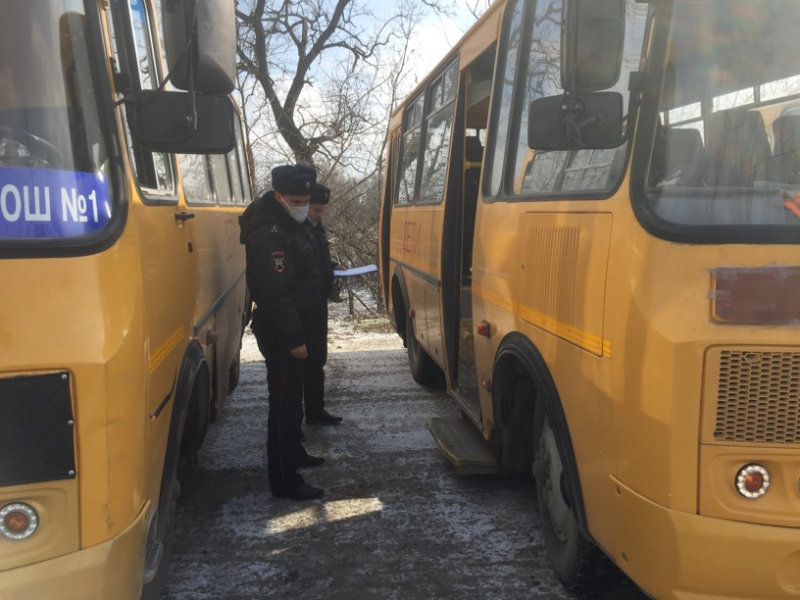 В Каменском районе проверили школьные автобусы