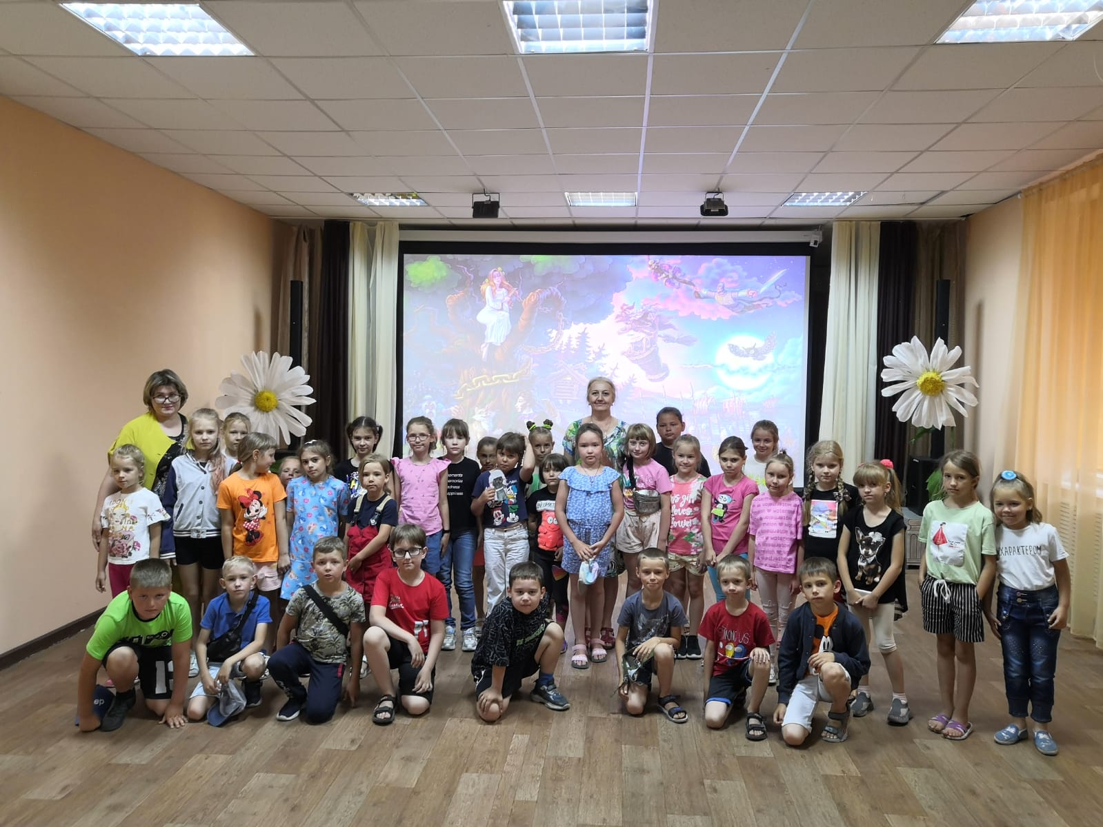 В Заводском прошла  конфетти-программа «Мир детской мечты»