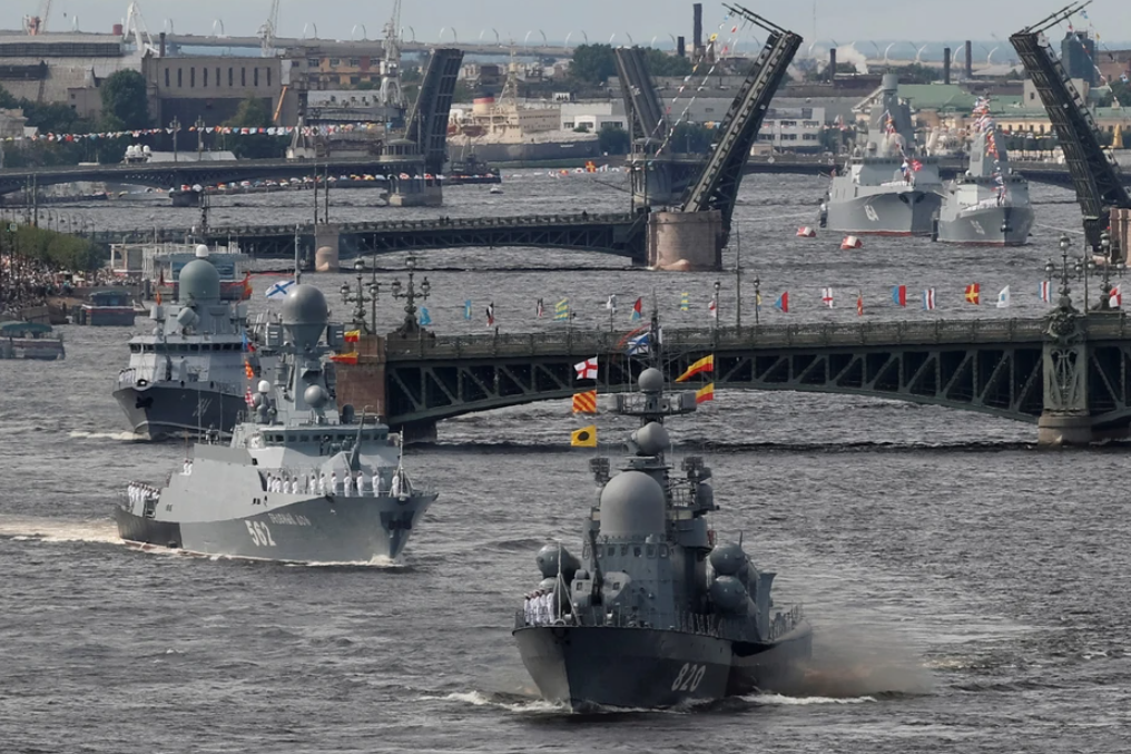 31 июля — День Военно-Морского Флота России