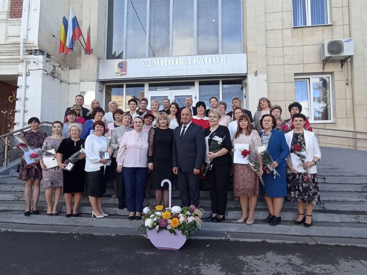 В Каменске-Шахтинском чествовали учителей!