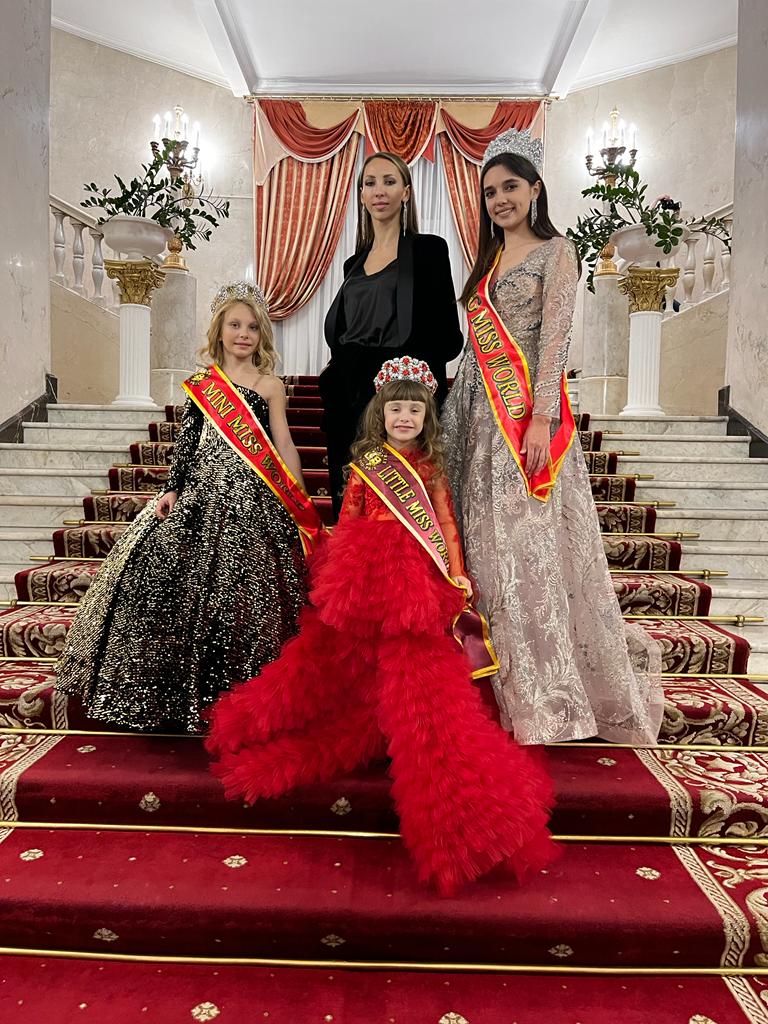 Каменчанки завоевали главный титул в международном конкурсе красоты “Мировая Красавица 2022” в Москве