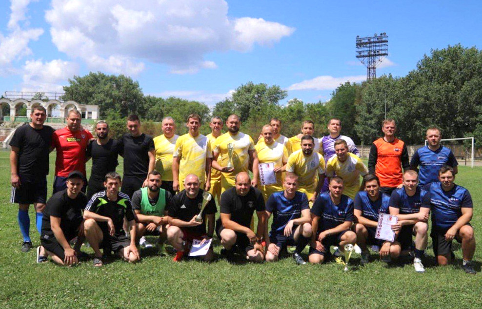 Команда «Каменскволокно» победила в турнире по мини-футболу