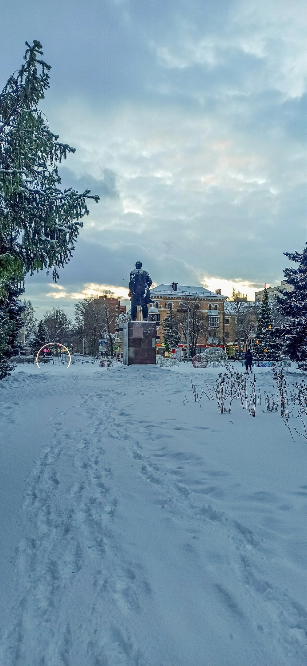 Памятник Ленину обещают отремонтировать