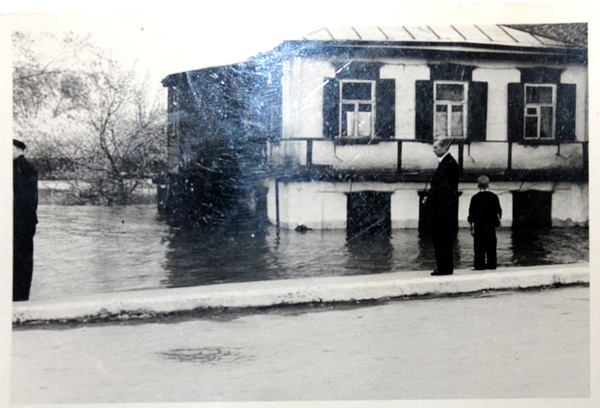 История Каменска-Шахтинского в фотографиях: наводнение