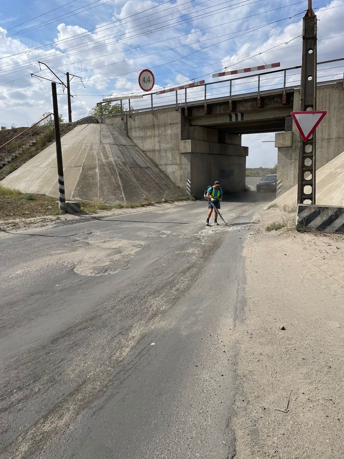 В Каменском районе завершены ремонтные работы под тоннелем, движение автотранспорта восстановлено