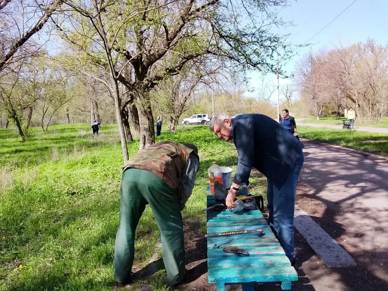 парк Маяковского убрали